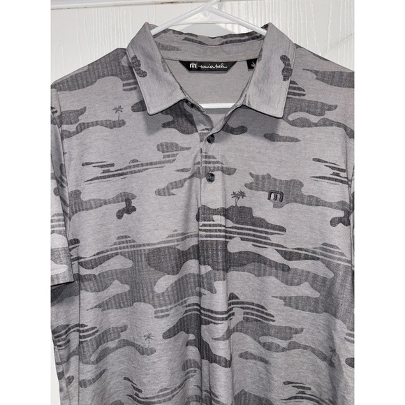 Travis Mathew Golf Polo Shirt Large Gray Camo Island Print Short Sleeve - Picture 2 of 4